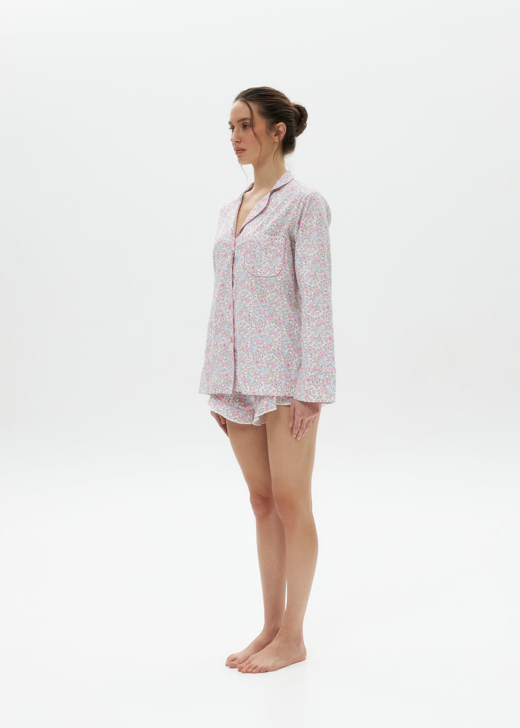 Set Type: Shirt & Shorts, Full Set