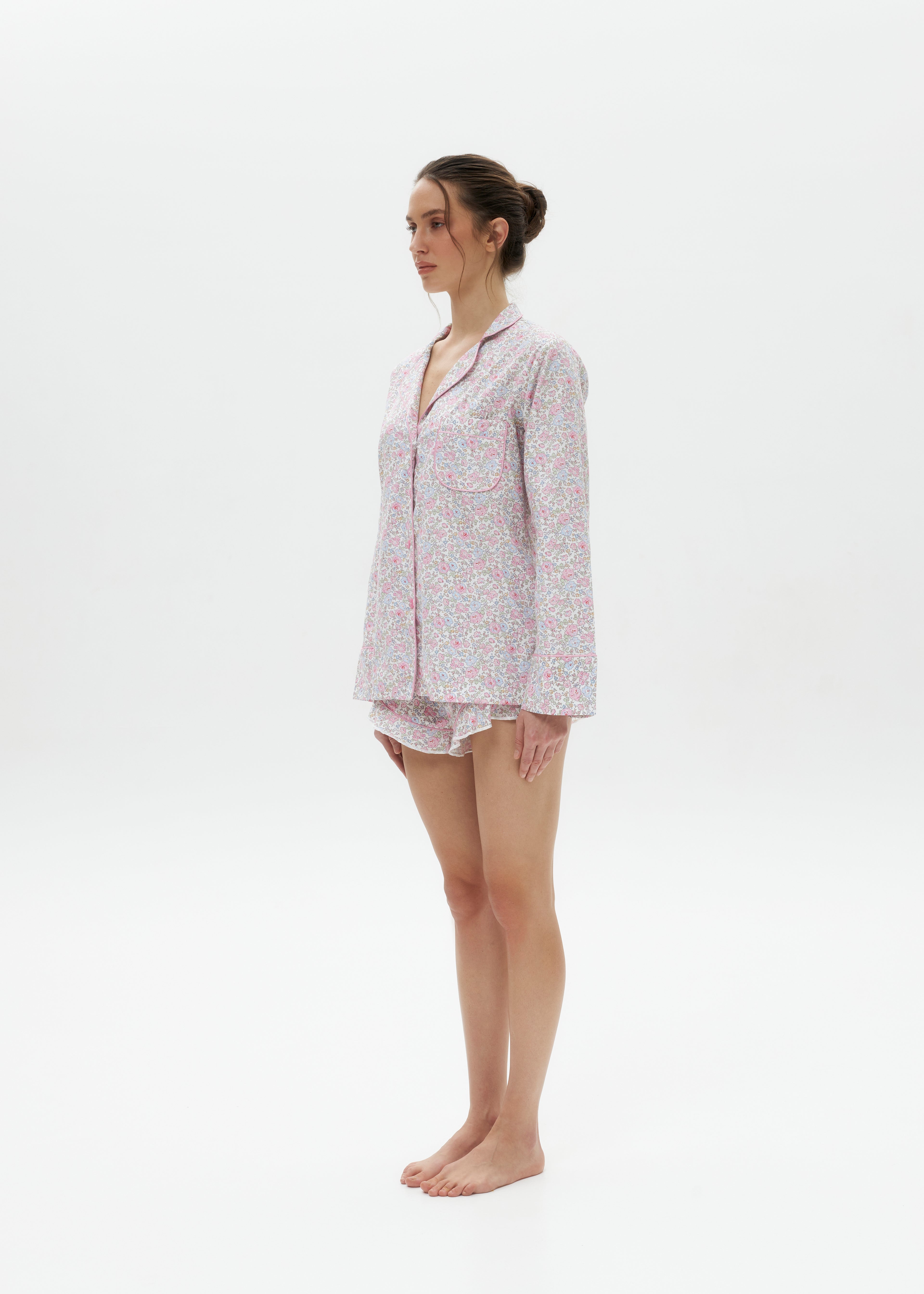 Set Type: Shirt & Shorts, Full Set