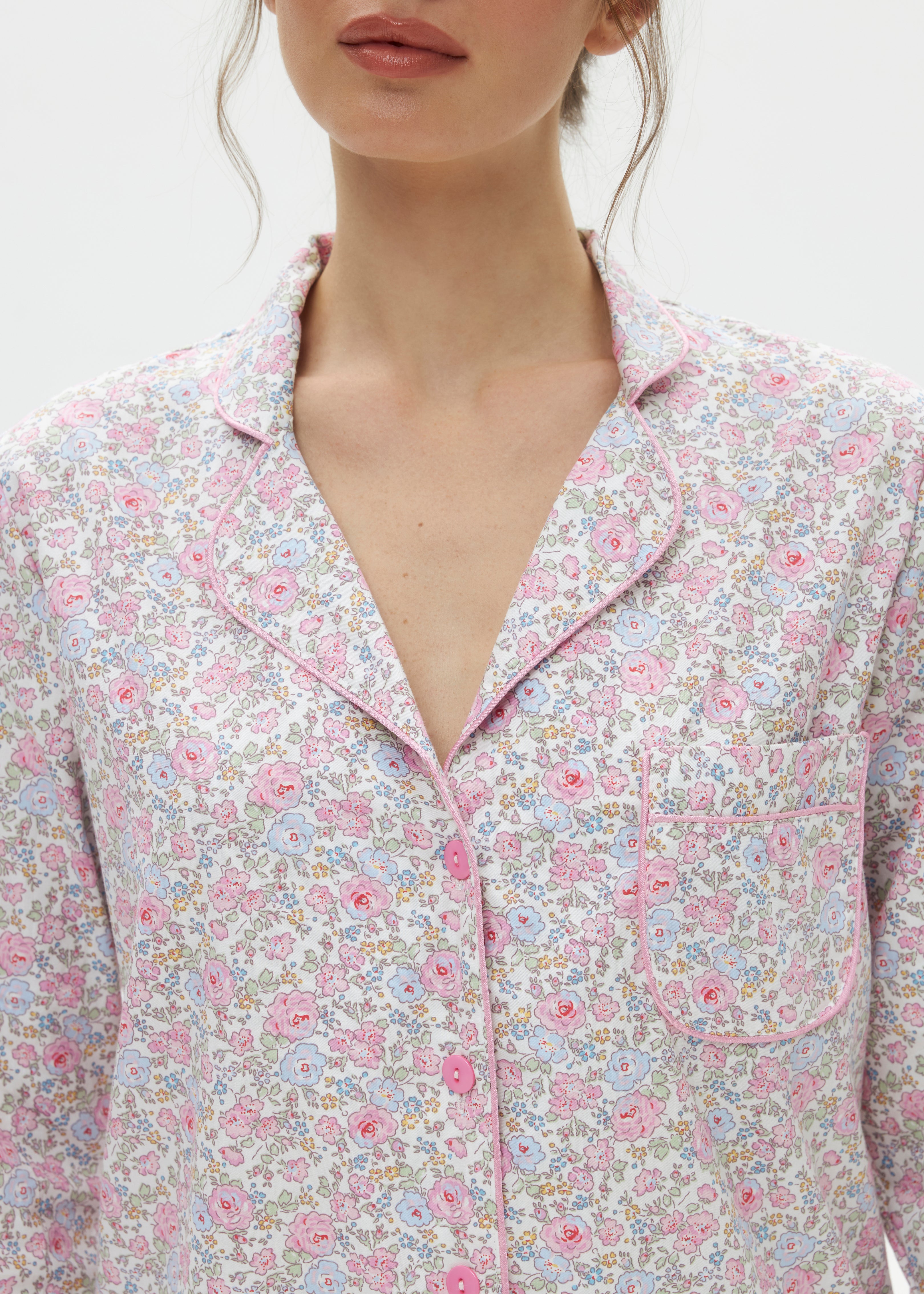 Set Type: Shirt & Shorts, Shirt & Pants,  Full Set