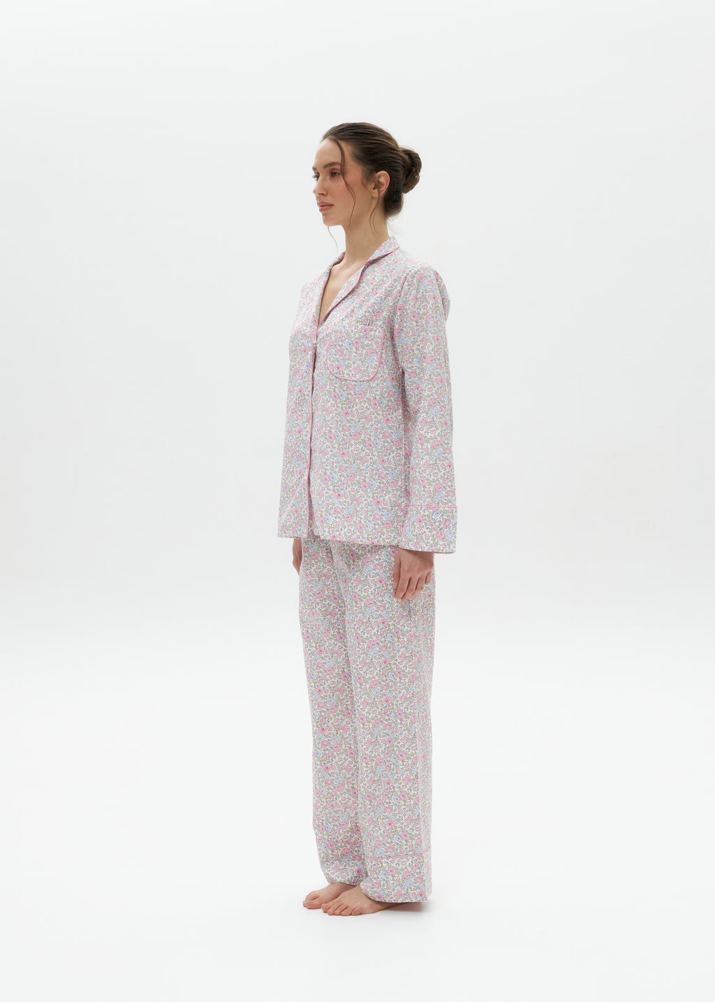 Set Type: Shirt & Pants,  Full Set